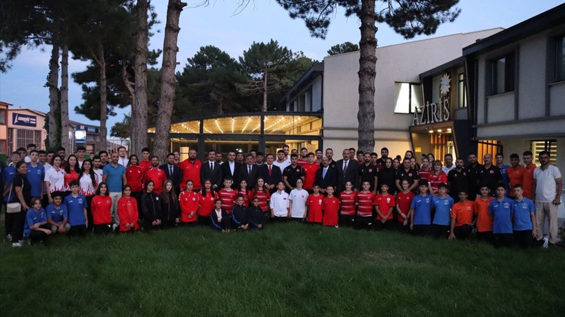 Erzincan Valisi Aydoğdu, Başarılı Sporcularla Bir Araya Geldi