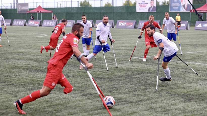 Polonya, İtalya'yı 4-1 Yenerek Fark Yarattı