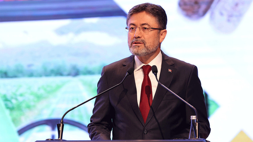 Bakan Yumaklı'dan 3 ildeki orman yangınına ilişkin açıklama