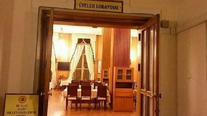 TBMM'de yemek ücretlerine zam: Çorba 23 lira, etli yemekler 100 lira oldu