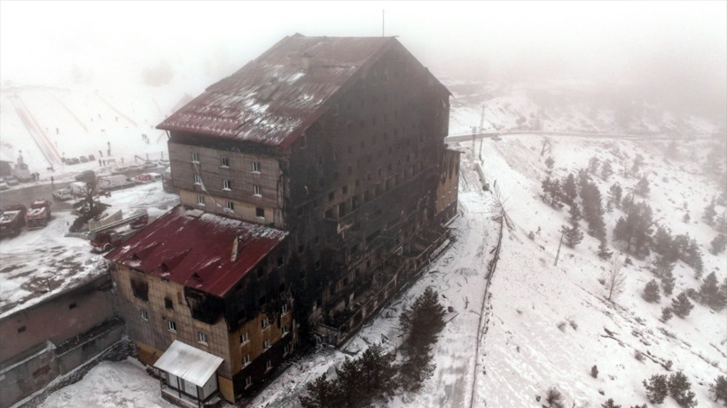 Kartalkaya'daki otel yangınıyla ilgili 9 bakanlık personeli hakkında soruşturma izni