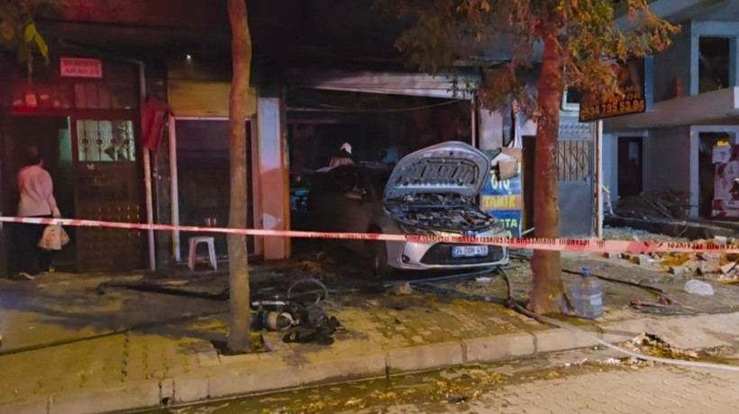 Bahçelievler’de bir oto tamirhanesinde bilinmeyen bir nedenle patlama meydana geldi