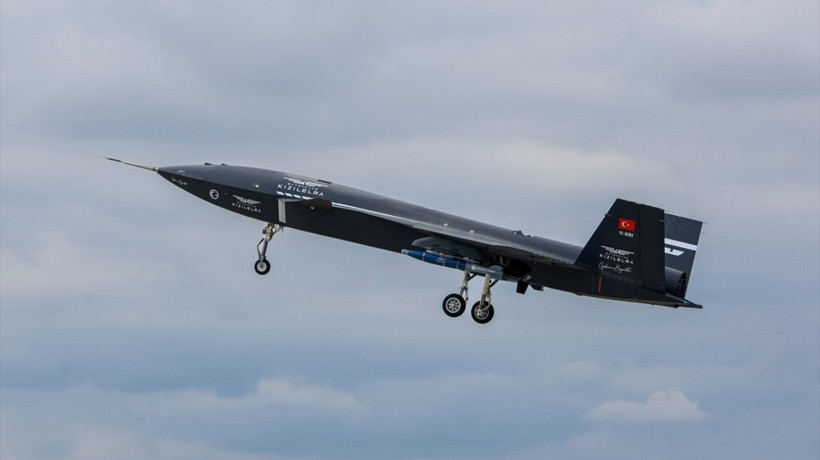 Bayraktar KIZILELMA'dan ilk atışta tam isabet