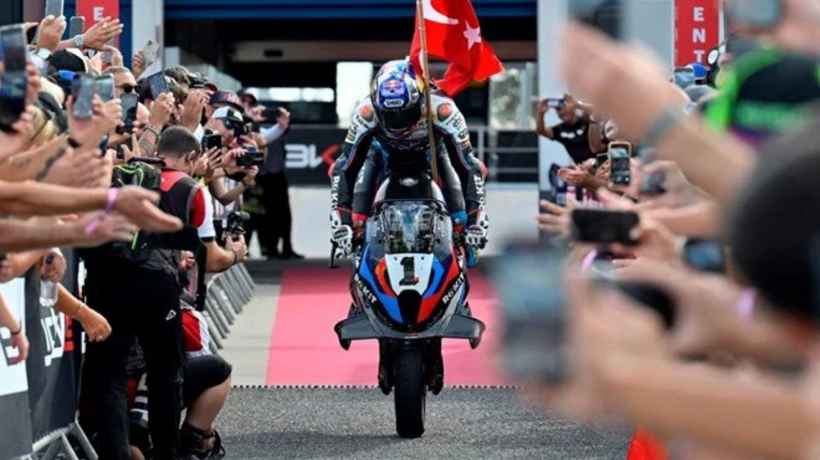 Toprak Razgatlıoğlu'na skandal hareket: Bulega kaza yaptırdı
