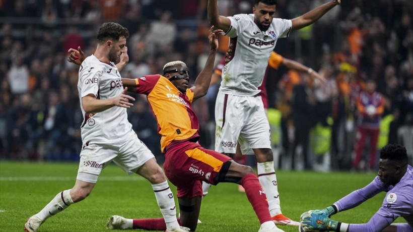 Galatasaray, Trabzonspor'la golsüz berabere kaldı