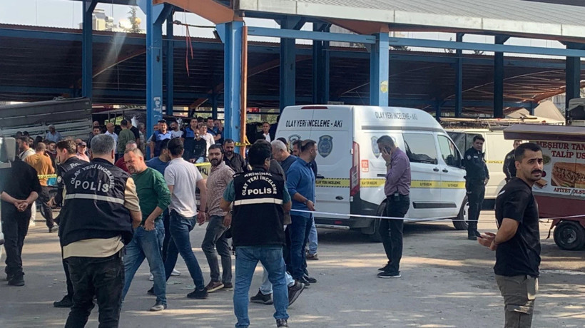 Adana’da semt pazarında kanlı çatışma: 2 ölü, 5 yaralı!