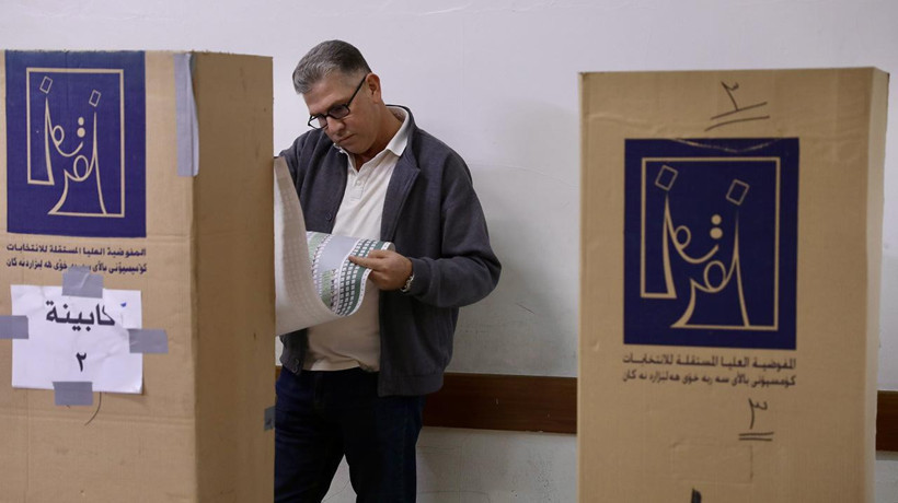 Irak sandık başında: 21 milyon seçmen oy kullanıyor