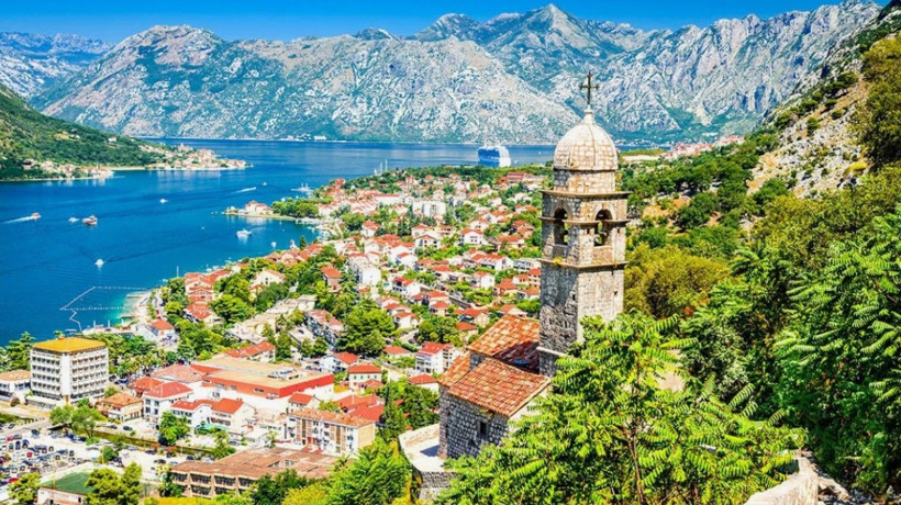 Karadağ'dan resmi açıklama: Türkiye ile "vizesiz seyahat" yeniden başlayacak