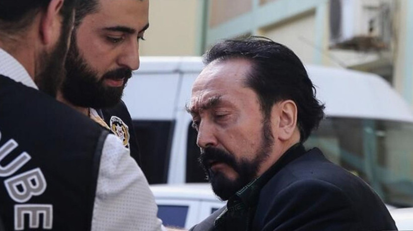 Adnan Oktar'ı öven sosyal medya hesaplarına soruşturma