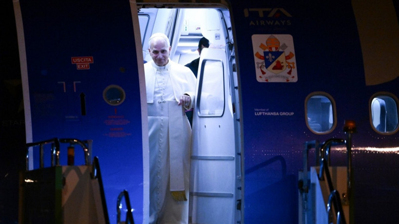 Papa’nın uçağı için teknisyen geldi; yazılım yüklemesi yapılacak