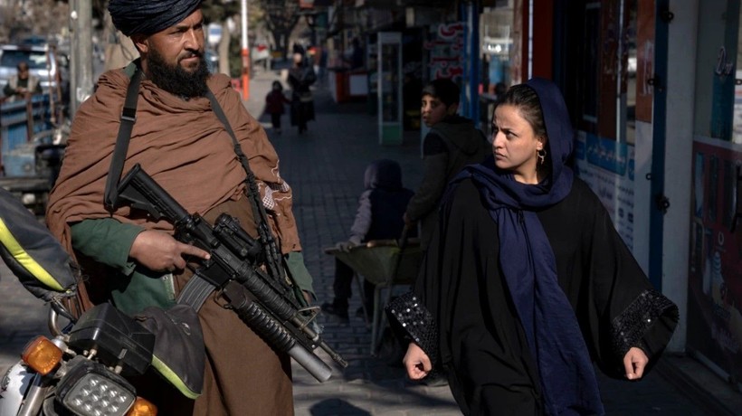 Dünya ülkelerinden Afganistan'da kadınların STK'lerde çalışmasını yasaklayan Taliban'a tepki - Resim: 5