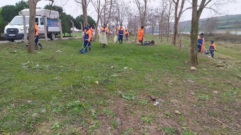İstanbul'un su ihtiyacını karşılayan barajlardan toplam 26 tonluk atık toplandı! - Resim: 12