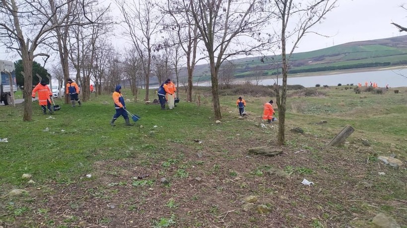 İstanbul'un su ihtiyacını karşılayan barajlardan toplam 26 tonluk atık toplandı! - Resim: 10