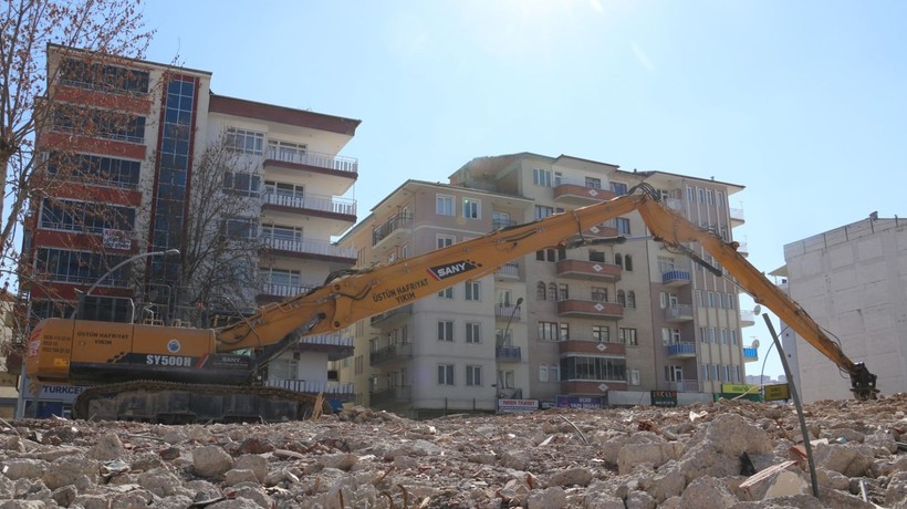 Elazığ'da aylık 300 bin liraya makas operatörü bulunamıyor - Resim: 1