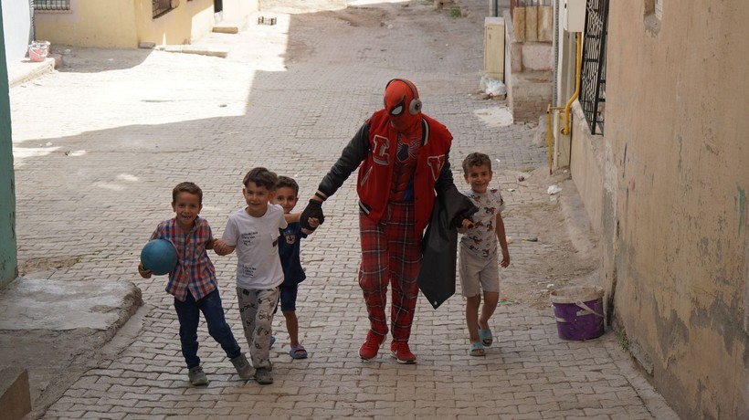 Türkiye'yi gezen 'Örümcek Adam' bu kez Şırnak'ta - Resim: 6