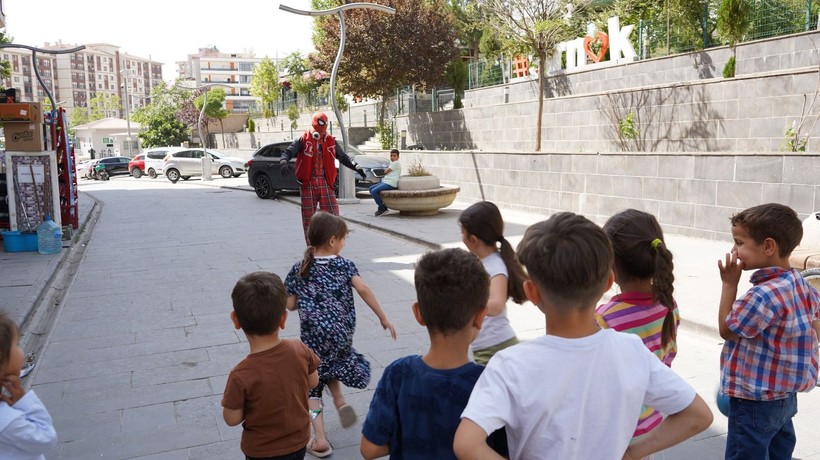 Türkiye'yi gezen 'Örümcek Adam' bu kez Şırnak'ta - Resim: 4