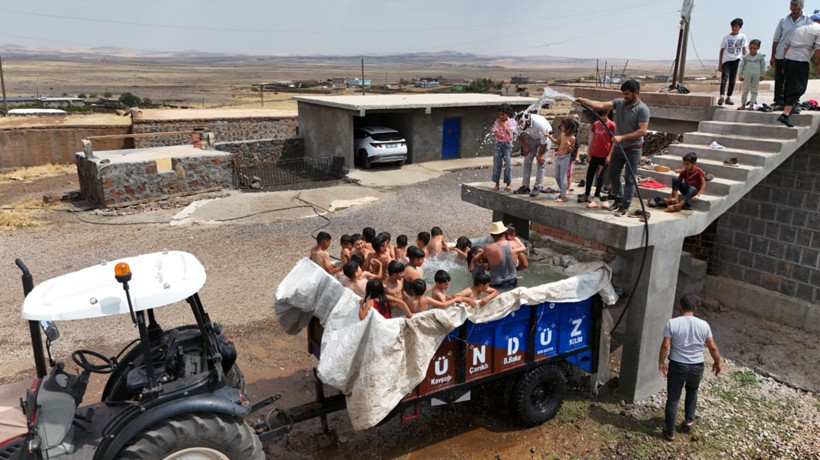 Havuz yoksa römork var: Diyarbakır'da yaz neşesi kendi imkanlarıyla geldi - Resim: 4
