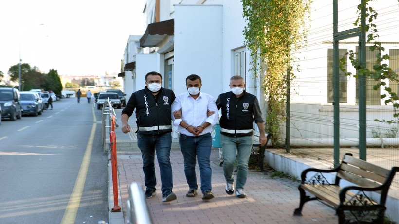 Adana'da korkunç olay! Mehmet Ertan öz oğlu Ali Ertan'ı bıçaklayıp başında ölmesini bekledi - Resim: 2