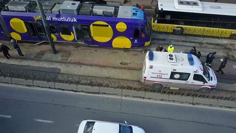 SON DAKİKA: İstanbul Kabataş'ta tramvay kazası! Yaralılar var - Resim: 4