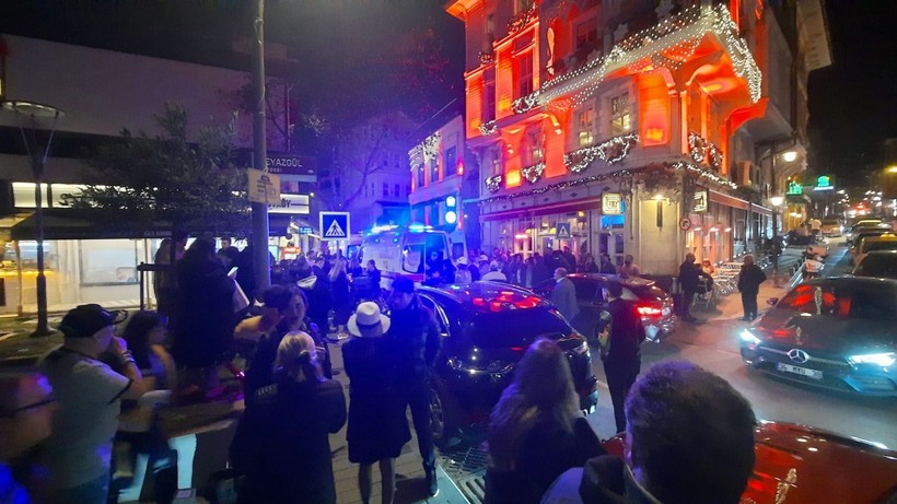 Bebek-Arnavutköy Caddesi’nde bulunan ve iskelesi çöken kafede korkunç olay! Tam 3 kez mühürlenmiş - Resim: 2
