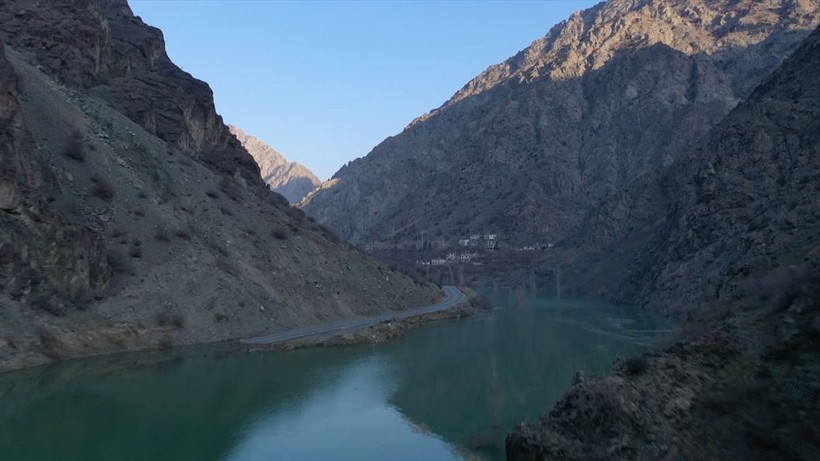 Yusufeli Barajı sonrası su altında kalacak ilçeyi görmek isteyenler Artvin'e akın ediyorlar - Resim: 13