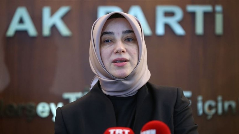 Akit yazarı Ali Karahasanoğlu'nun eleştirdiği Özlem Zengin çıldırdı! "Bunların gözleri kararmış" - Resim: 1