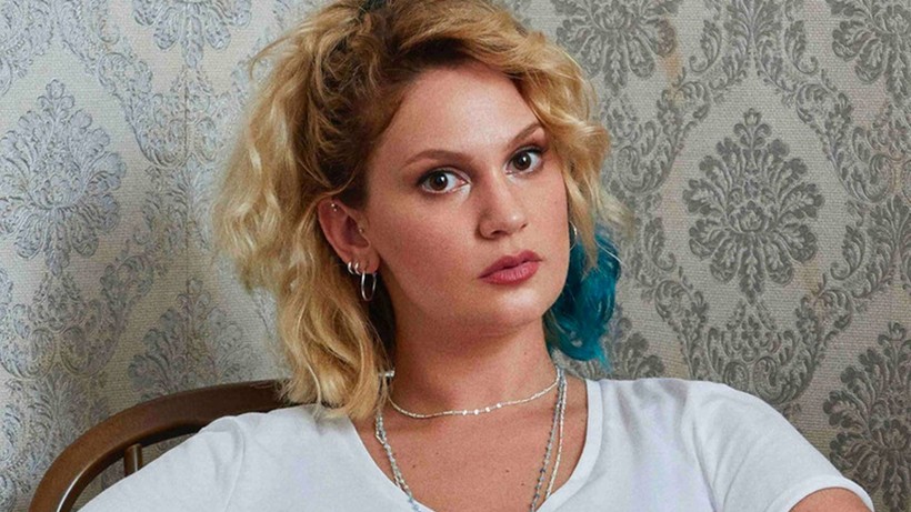Farah Zeynep Abdullah'tan başrolünü Demet Özdemir'e kaptırdığı 'Adım Farah' dizisine eleştirisi - Resim: 9