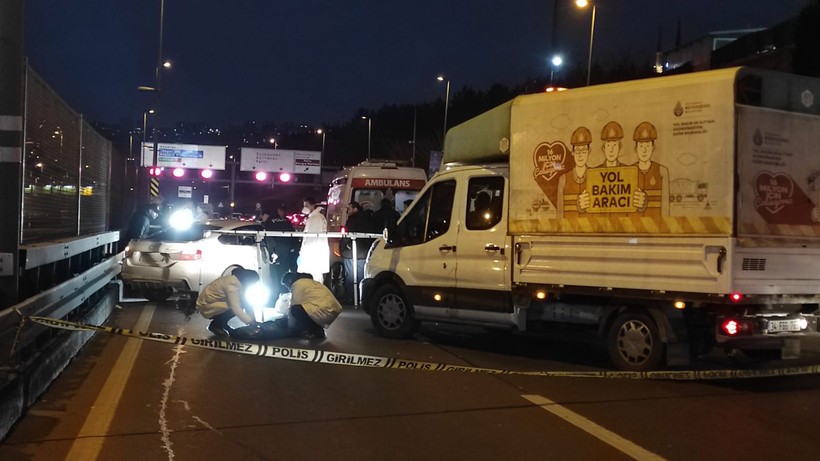 Haliç Köprüsü'nde meydana gelen silahlı saldırıda 1 ölü ve 1 yaralının olduğu tespit edildi - Resim: 10