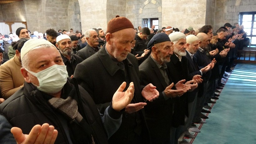 Kuraklık sonrası Türkiye genelinde yağmur duası edildi - Resim: 2