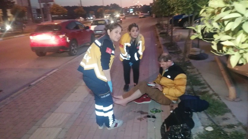 Antalya'da bir AVM'nin otoparkında park halindeki araçların plakasını kaydeden vatandaş araç sahiplerinin tepkisiyle karşılaştı! Yere oturdu kalbini tuttu... - Resim: 5