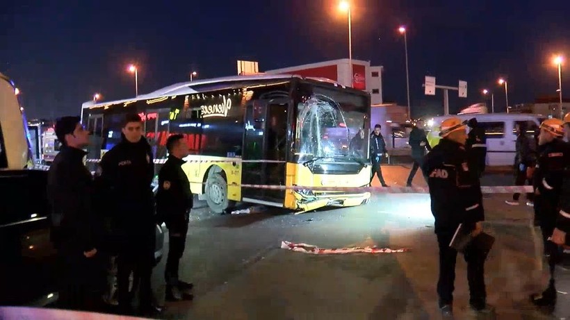 Bahçelievler'de durağa dalarak yolcuları altına alan İETT otobüsü kazasında şoförün ifadesi ortaya çıktı: Aracın frenleri bozuktu - Resim: 12