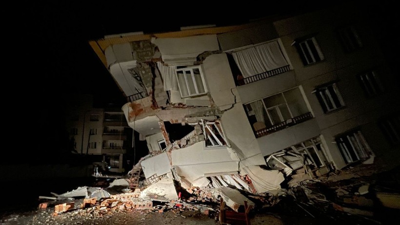 Kahramanmaraş'ın Pazarcık ilçesinde meydana gelen 7.7 büyüklüğündeki deprem 120 yılın şiddeti en yüksek 3'üncüsü - Resim: 4
