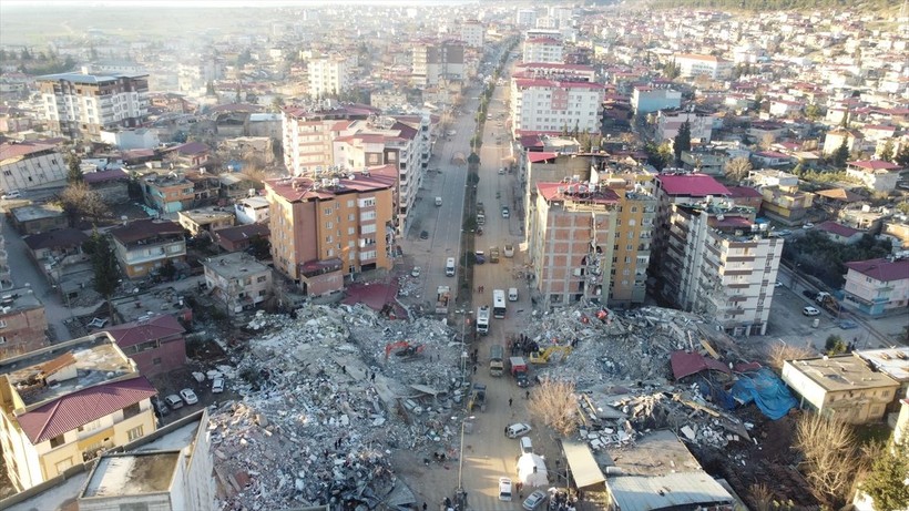 SON DAKİKA DEPREM: Kahramanmaraş merkezli depremde 3. güne girildi: Bölgeden yürek burkan fotoğraflar - Resim: 23