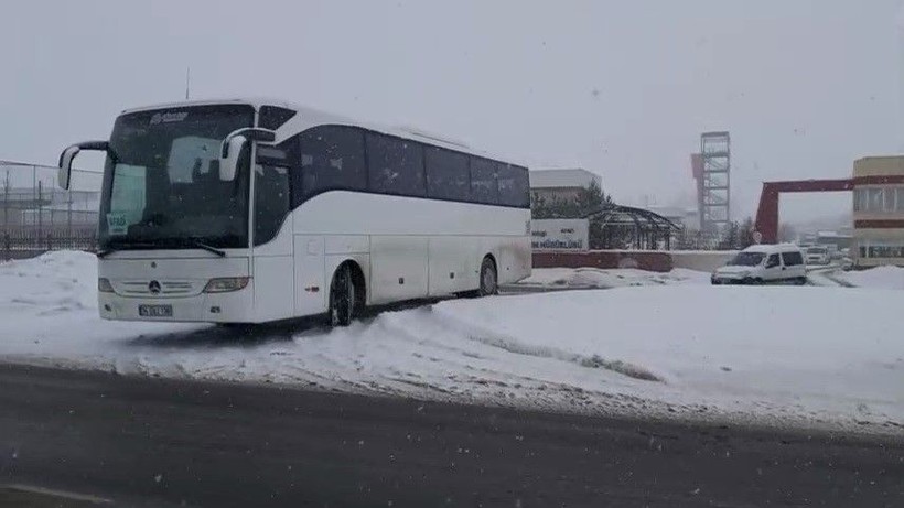 Erzurum'dan deprem bölgesine destek geldi: 106 tır malzeme, bin 872 personel ve 372 araç - Resim: 5