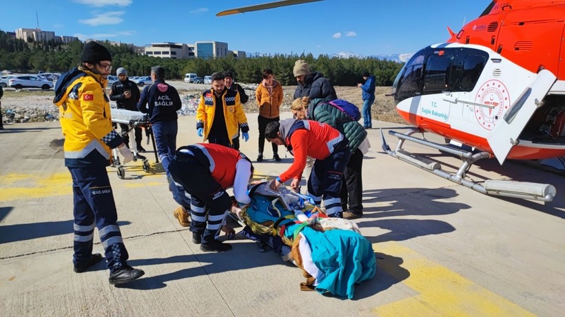 222 saat sonra enkazdan çıkarılan Melike İmamoğlu'nun ilk sorusuna kimse yanıt veremedi - Resim: 2