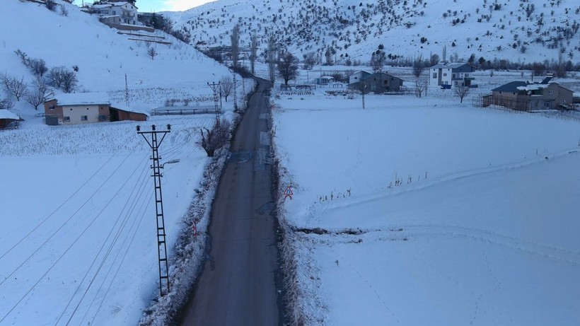 Deprem Adıyaman'ın köyünde tarlaları 3 metre yükseltti - Resim: 10