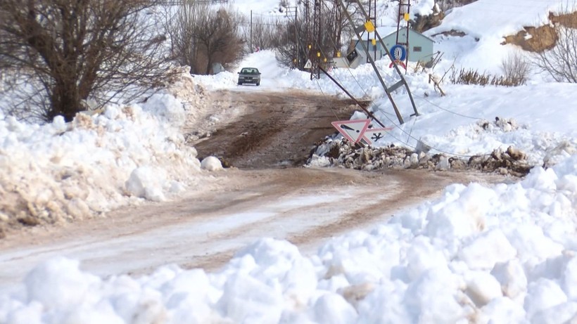 Deprem Adıyaman'ın köyünde tarlaları 3 metre yükseltti - Resim: 3