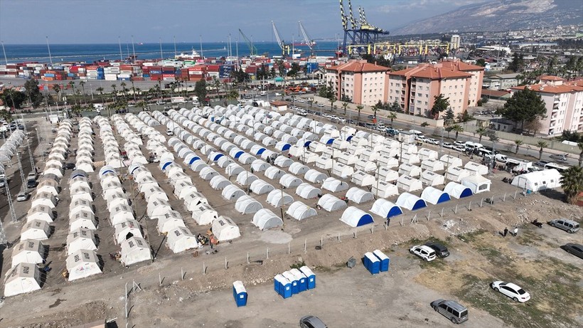 Deprem bölgesinde çadırlar yetersiz mi? Konteyner kurulumu ne zaman başlıyor? AFAD rakam vererek açıkladı - Resim: 2