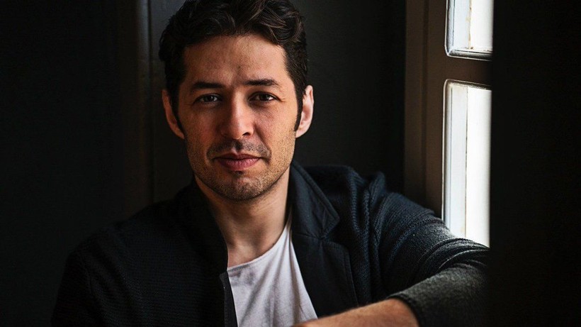 İzmir Büyükşehir Belediyesi tarafından depremzedeler için düzenlenen "Bir Kira Bir Yuva" kampanyasına ünlülerden destek yağdı - Resim: 15