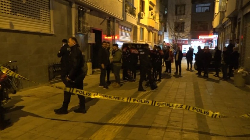 Esenler'de 'gürültü' kavgası kanlı bitti, sokak çığlık sesleriyle yankılandı - Resim: 4