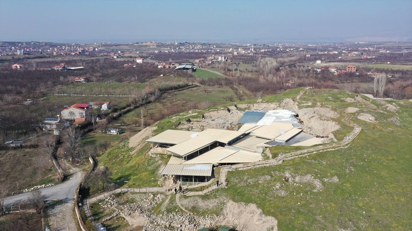 Dünyanın ilk yerleşim yeri olan birçok medeniyete ev sahipliği yapan Arslantepe Höyüğü sallandı ama yıkılmadı - Resim: 1