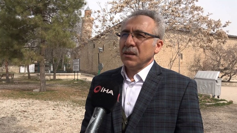 Pisa Kulesi'nden daha eğik : 870 yıllık minare 3 büyük depreme bana mısın demedi! - Resim: 2