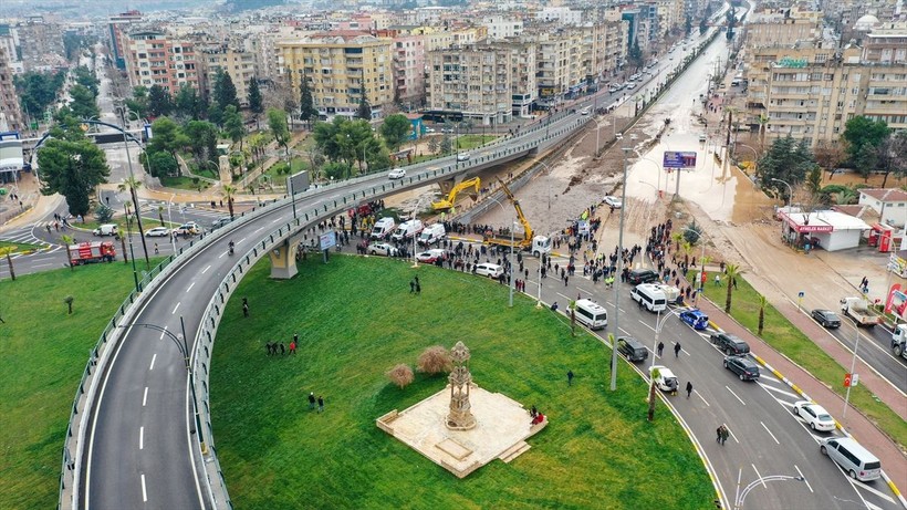 Şanlıurfa ve Adıyaman'da yaşanan yoğun yağışlar sele neden oldu: 16 vatandaşımız hayatını kaybederken 4 kişi hala kayıp - Resim: 2