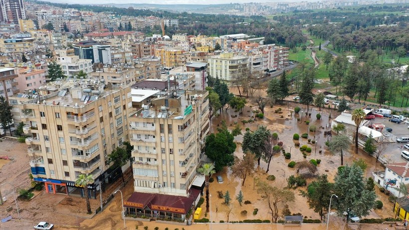 Şanlıurfa ve Adıyaman'da yaşanan yoğun yağışlar sele neden oldu: 16 vatandaşımız hayatını kaybederken 4 kişi hala kayıp - Resim: 7