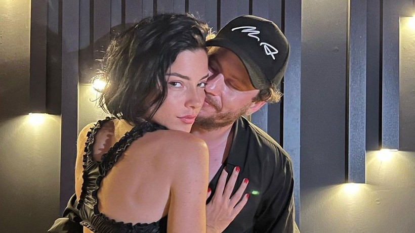 DJ sevgilisi Mert Aydın ile nikah masasına oturan ve 53'üncü günde boşanan güzel oyuncu Merve Boluğur yeniden mi evleniyor? Paylaşımı viral oldu - Resim: 5