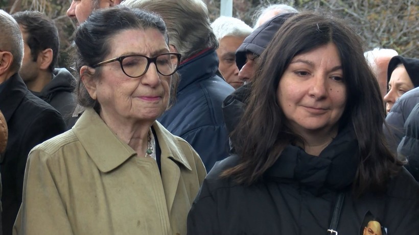 Oyuncu İsmail Köksal Engür son yolculuğuna uğurlandı - Resim: 14