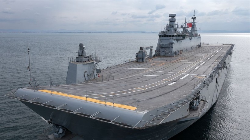 Son dakika haberleri... Vatandaşlar için Sarayburnu Limanı'na yanaşacak! TCG Anadolu'nun ziyaret saatleri belli oldu - Resim: 1