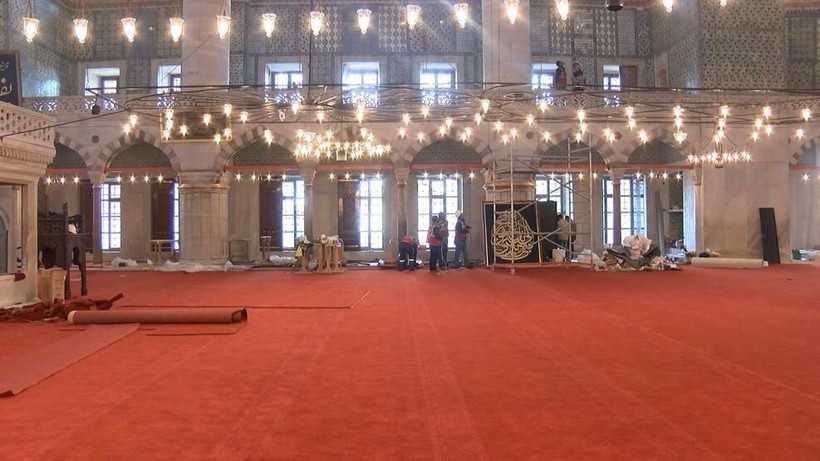 5 yıllık ara sona erdi: Sultanahmet Camii Cumhurbaşkanı Erdoğan'ın katılımı ile açılacak - Resim: 2