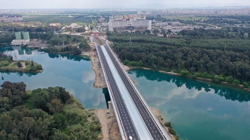 Seyhan Nehri'nin "yeni gerdanlığı", Türkiye'nin en uzun 4'üncü köprüsü, Adana 15 Temmuz Şehitler Köprüsü yarın açılıyor - Resim: 10
