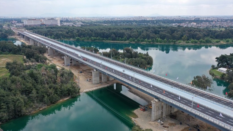 Seyhan Nehri'nin "yeni gerdanlığı", Türkiye'nin en uzun 4'üncü köprüsü, Adana 15 Temmuz Şehitler Köprüsü yarın açılıyor - Resim: 13